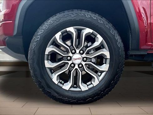 Used 2023 GMC Canyon Denali AWD/4WD image 9