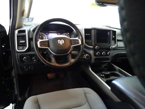 Used 2020 RAM 1500 Big Horn AWD/4WD image 5