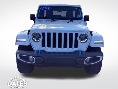 Used 2023 Jeep Wrangler Unlimited Sahara AWD/4WD image 2