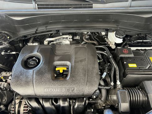 Used 2025 Kia Seltos S image 32