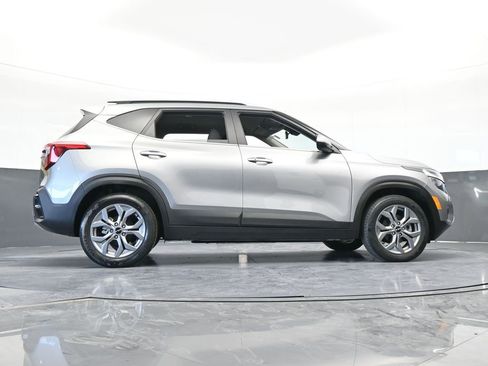 Used 2024 Kia Seltos S image 60