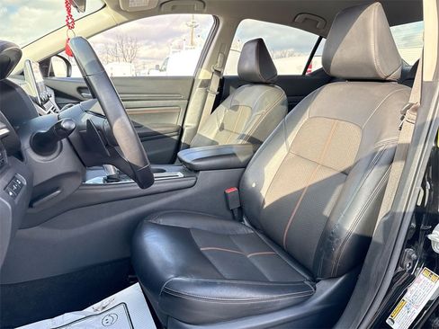 Used 2021 Nissan Altima 2.5 SR image 11