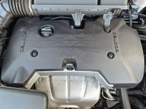 Used 2019 Buick Envision Essence FWD image 23