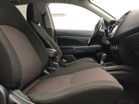 Used 2017 Mitsubishi Outlander Sport ES FWD image 21