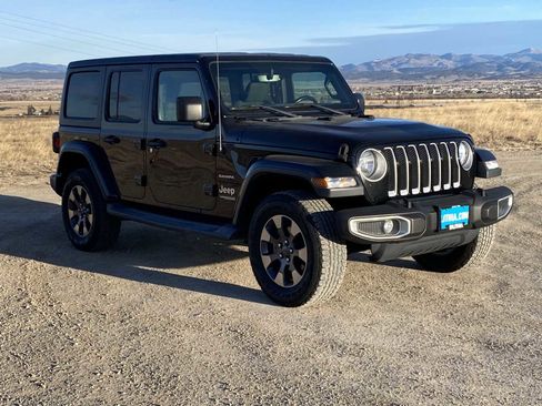 Used 2018 Jeep Wrangler Unlimited Sahara image 17