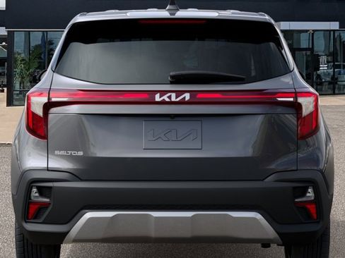 New 2026 Kia Seltos LX FWD image 13