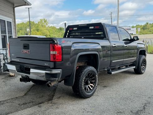 Used 2015 GMC Sierra 2500 SLT w/ Snow Plow Prep Package AWD/4WD image 9