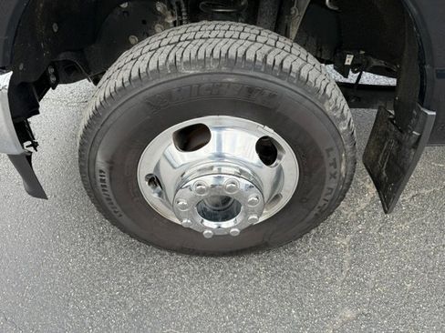 Used 2024 Ford F350 King Ranch w/ Chrome Package image 8