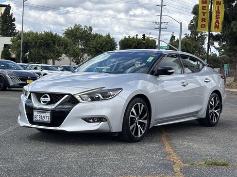 Used 2017 Nissan Maxima Platinum FWD image 7