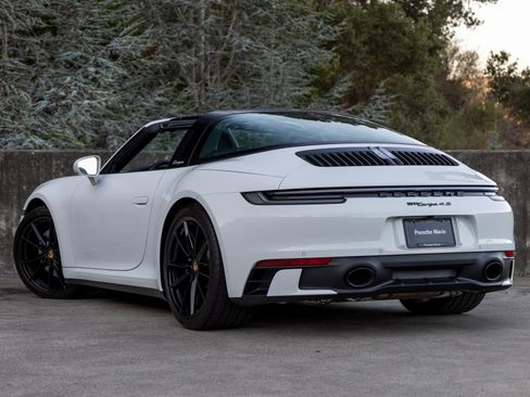 Certified 2024 Porsche 911 Targa 4S image 3