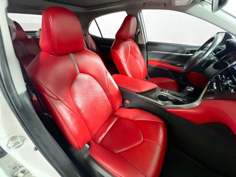 Used 2021 Toyota Camry XSE FWD image 30