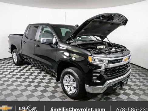 Certified 2025 Chevrolet Silverado 1500 LT AWD/4WD image 31