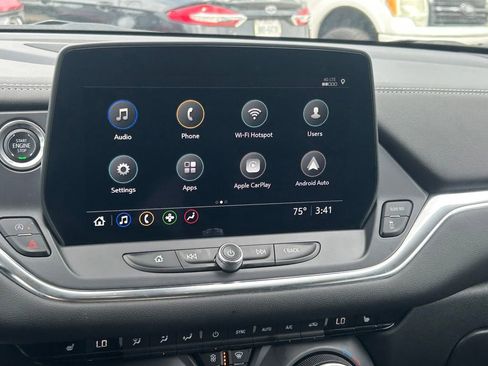 Used 2025 Chevrolet Blazer LT FWD image 18