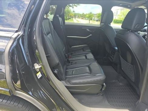 Used 2023 Audi Q7 2.0T Premium Plus w/ Premium Plus Package AWD/4WD image 23