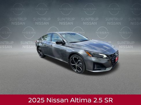 New 2025 Nissan Altima 2.5 SR w/ SR Premium Package image 3