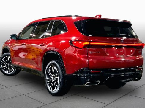 Used 2025 Buick Enclave Sport Touring w/ Power Package AWD/4WD image 12