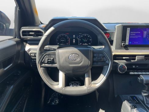 Certified 2025 Toyota Tacoma TRD Sport image 10