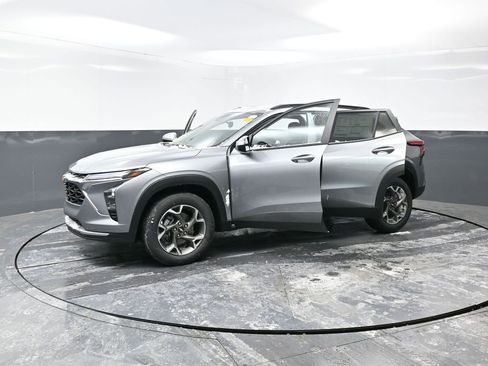 New 2026 Chevrolet Trax LT image 50