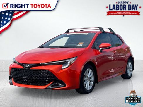 Certified 2025 Toyota Corolla SE FWD image 1