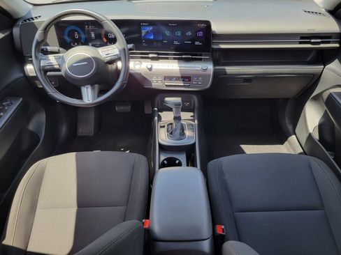 Used 2025 Hyundai Kona SEL FWD image 16