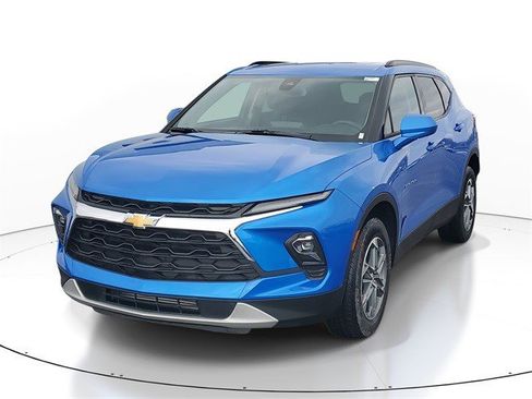 Certified 2024 Chevrolet Blazer LT w/ Convenience Package image 2