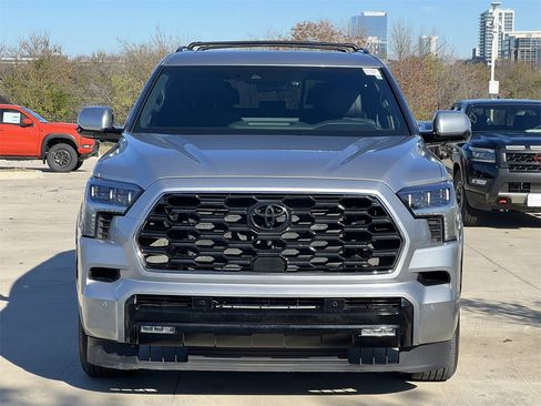 Used 2025 Toyota Sequoia Platinum image 7