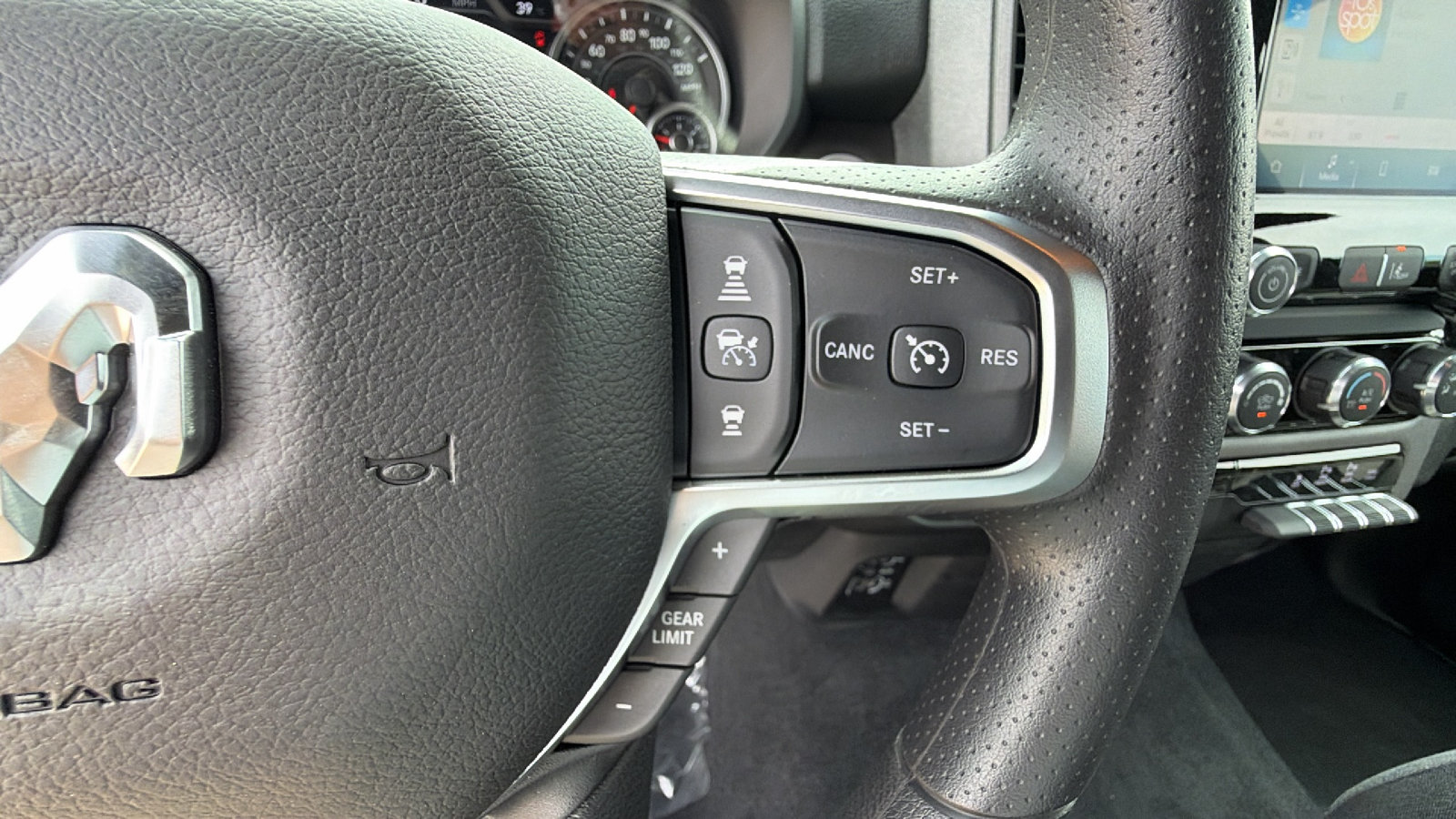Used 2026 RAM 1500 Warlock AWD/4WD image 23