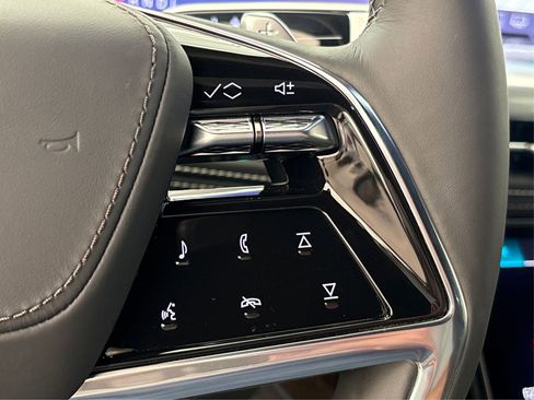 New 2025 Cadillac Escalade ESV Sport Platinum image 30