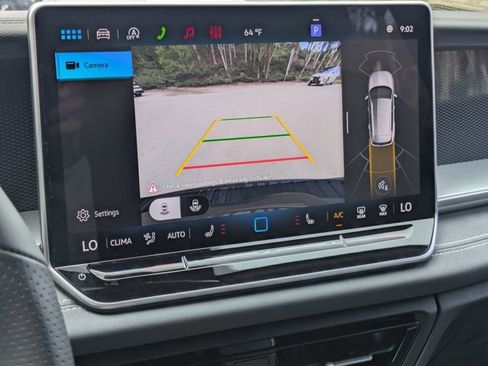New 2026 Volkswagen Tiguan SE R-Line FWD image 12