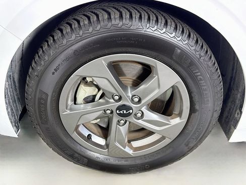 Used 2023 Kia K5 LXS FWD image 27