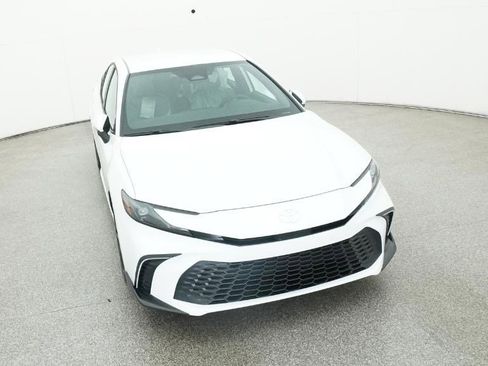 New 2026 Toyota Camry SE image 29