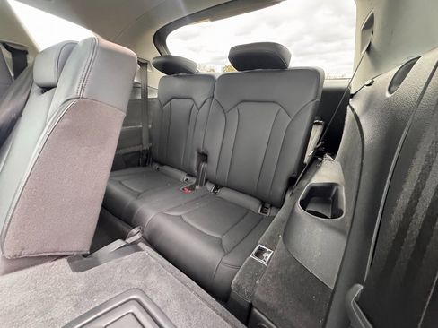 Used 2020 Audi Q7 2.0T Premium w/ Convenience Package image 17