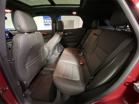 Certified 2025 Chevrolet TrailBlazer RS w/ Convenience Package image 30