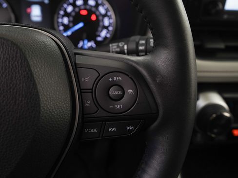 Used 2022 Toyota RAV4 XLE w/ XLE Grade Weather Package image 19