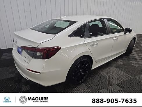 Used 2025 Honda Civic Sport image 10