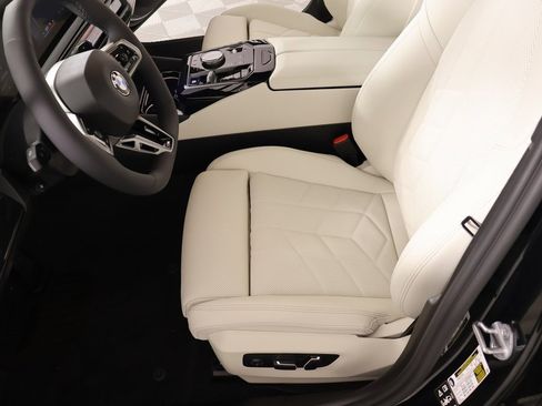 New 2026 BMW 530i xDrive 530i xDrive w/ M Sport Package image 11