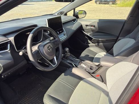 Used 2025 Toyota Corolla XSE FWD image 8