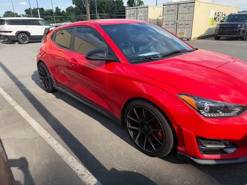 Used 2022 Hyundai Veloster N FWD image 2