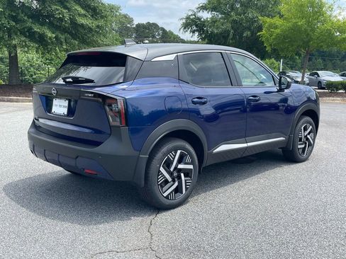 New 2025 Nissan Kicks SV image 3