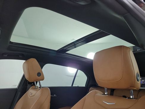 Used 2021 Cadillac XT4 Premium Luxury FWD image 18