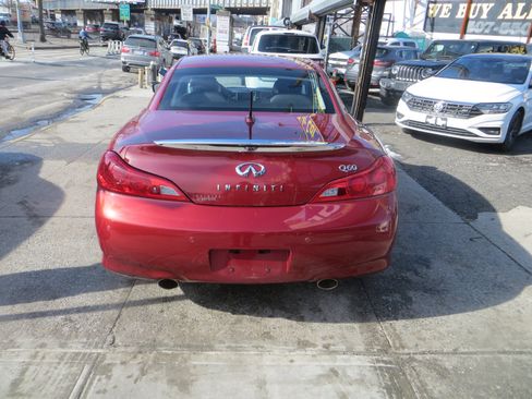 Used 2014 INFINITI Q60 Convertible w/ Premium Package image 30