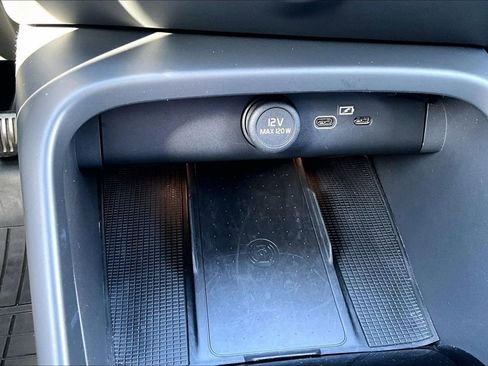 Used 2023 Volvo XC40 B5 Plus w/ Driver Assist Package image 16