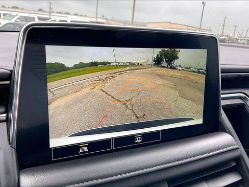 Used 2021 Chevrolet Suburban LS AWD/4WD image 13
