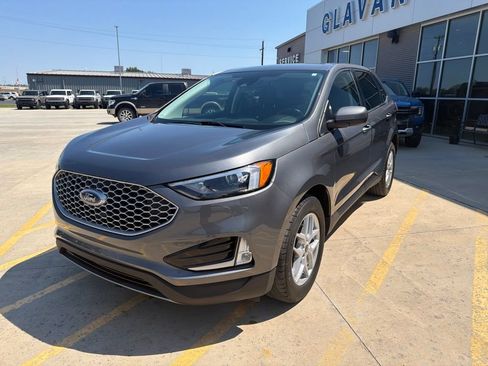 Used 2024 Ford Edge SEL w/ Convenience Package AWD/4WD image 3