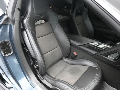 Used 2019 Chevrolet Corvette Z06 RWD image 15