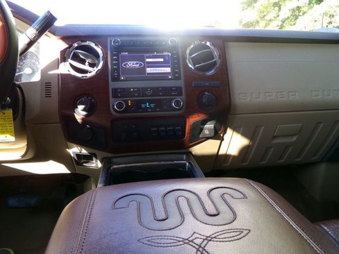 Used 2012 Ford F350 King Ranch w/ King Ranch w/Chrome Pkg image 19