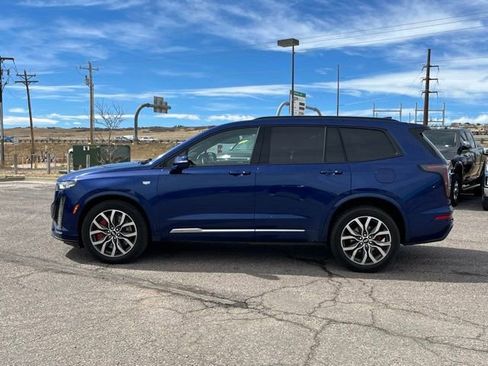 Used 2023 Cadillac XT6 Sport w/ Technology Package image 28