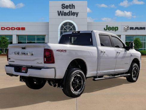 Used 2026 RAM 2500 Laramie w/ Towing Technology Group AWD/4WD image 7