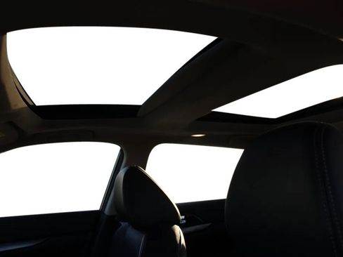 Used 2023 Nissan Maxima SL image 35