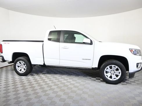 Used 2016 Chevrolet Colorado LT w/ LT Convenience Package AWD/4WD image 9